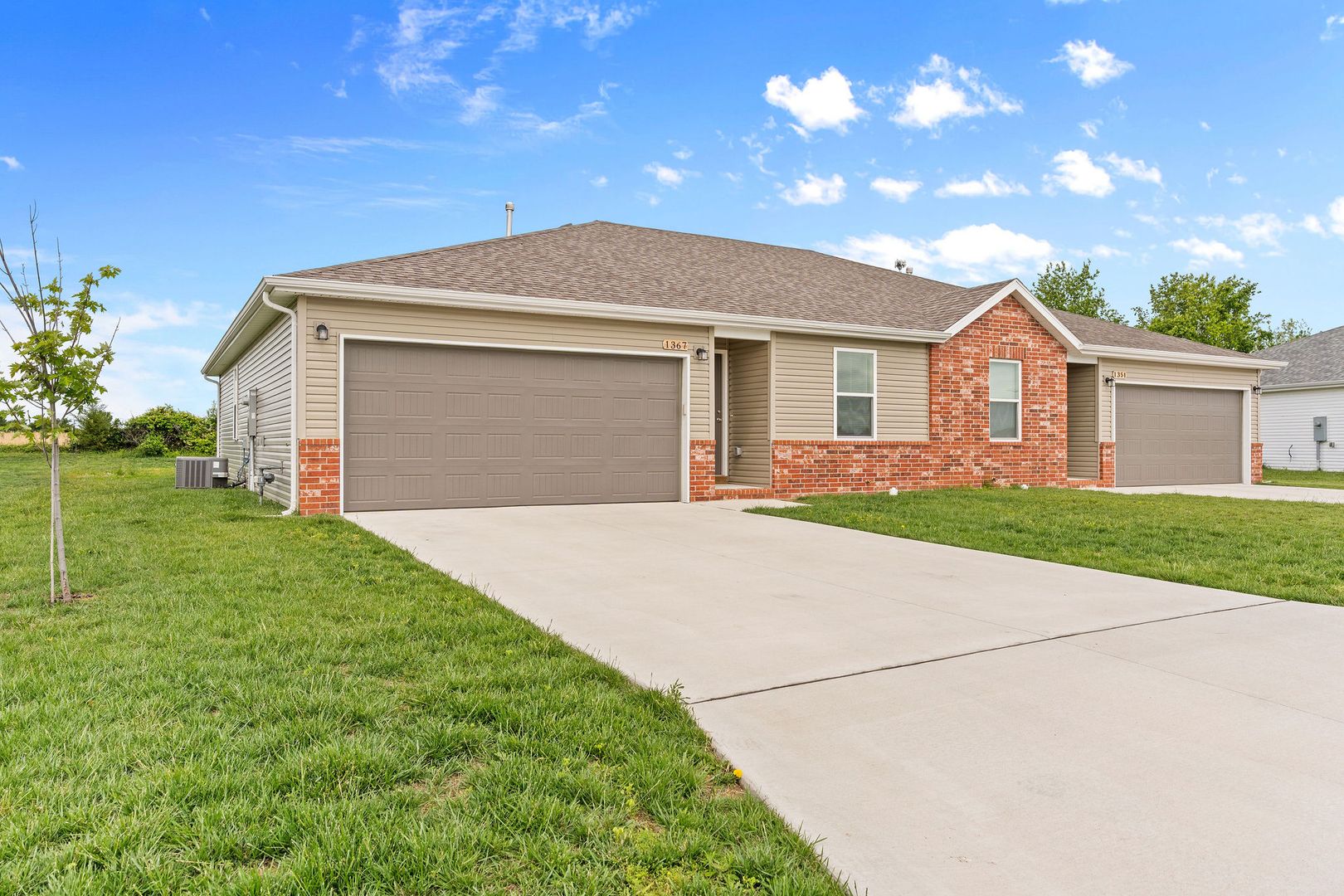 Republic House: 1212 S Choctaw Rd