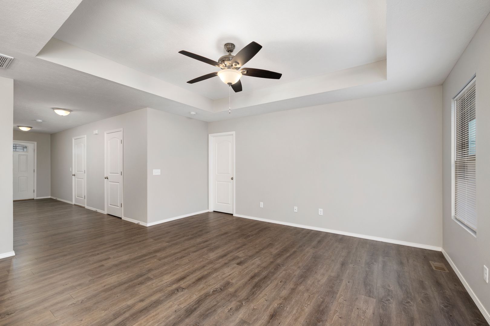 Springfield House: 4608 W Madison St