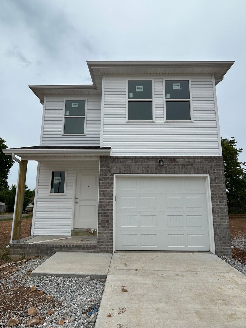 Republic House: 1286 S Westbury Dr