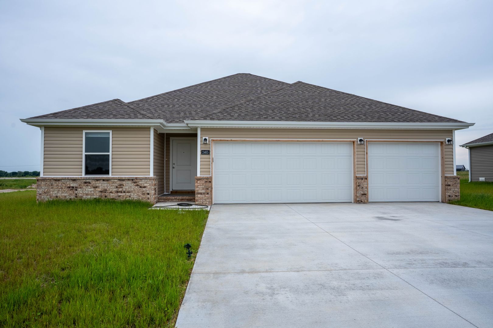 BRAND NEW 4 BEDROOM HOME 