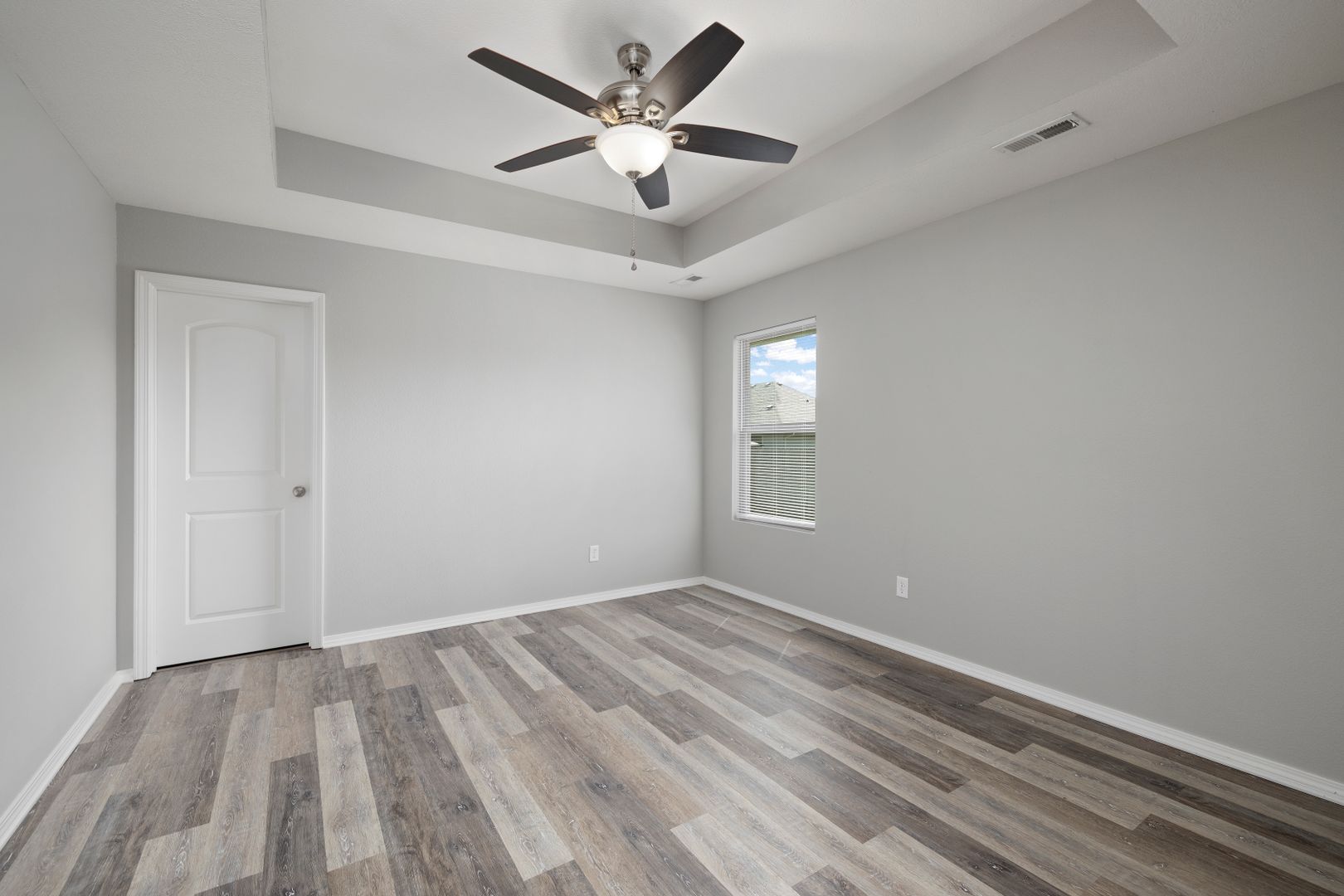 Republic House: 593 W Grace St