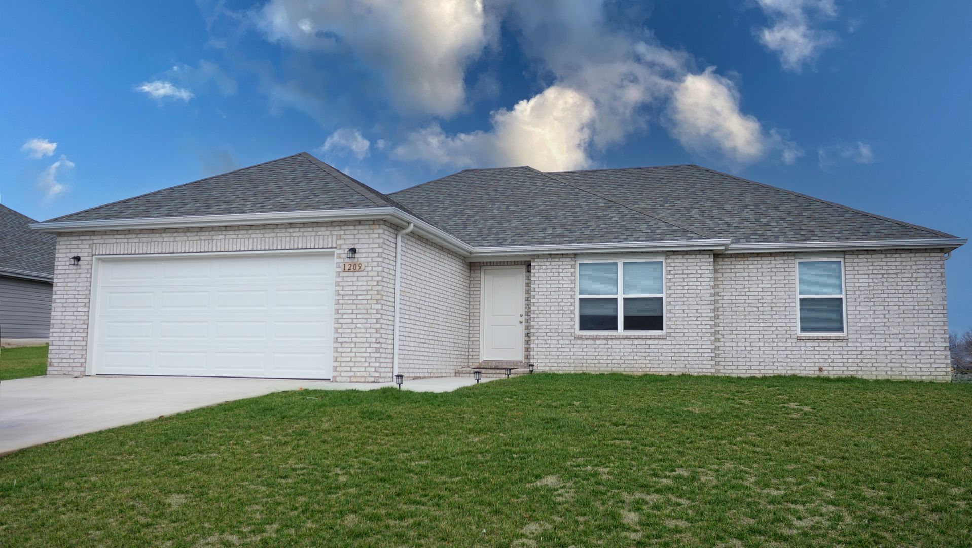Monett House: 1209 Aundria Ave
