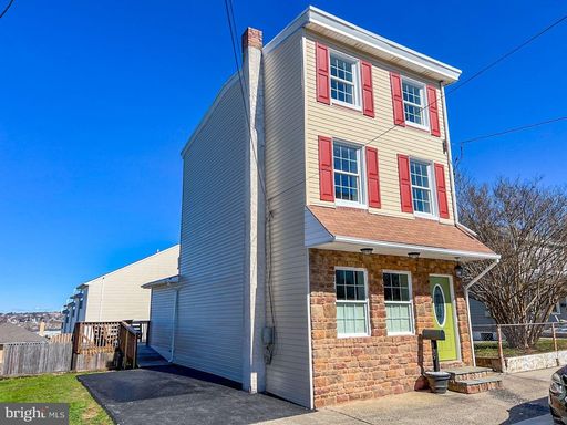 Recently Renovated 3-Bedroom, 2 Bath Bridgeport Home!