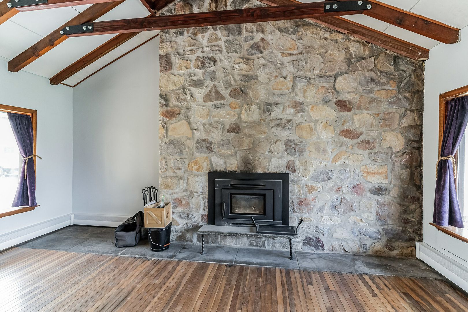 Eagleville House: 512 Elizabeth Drive