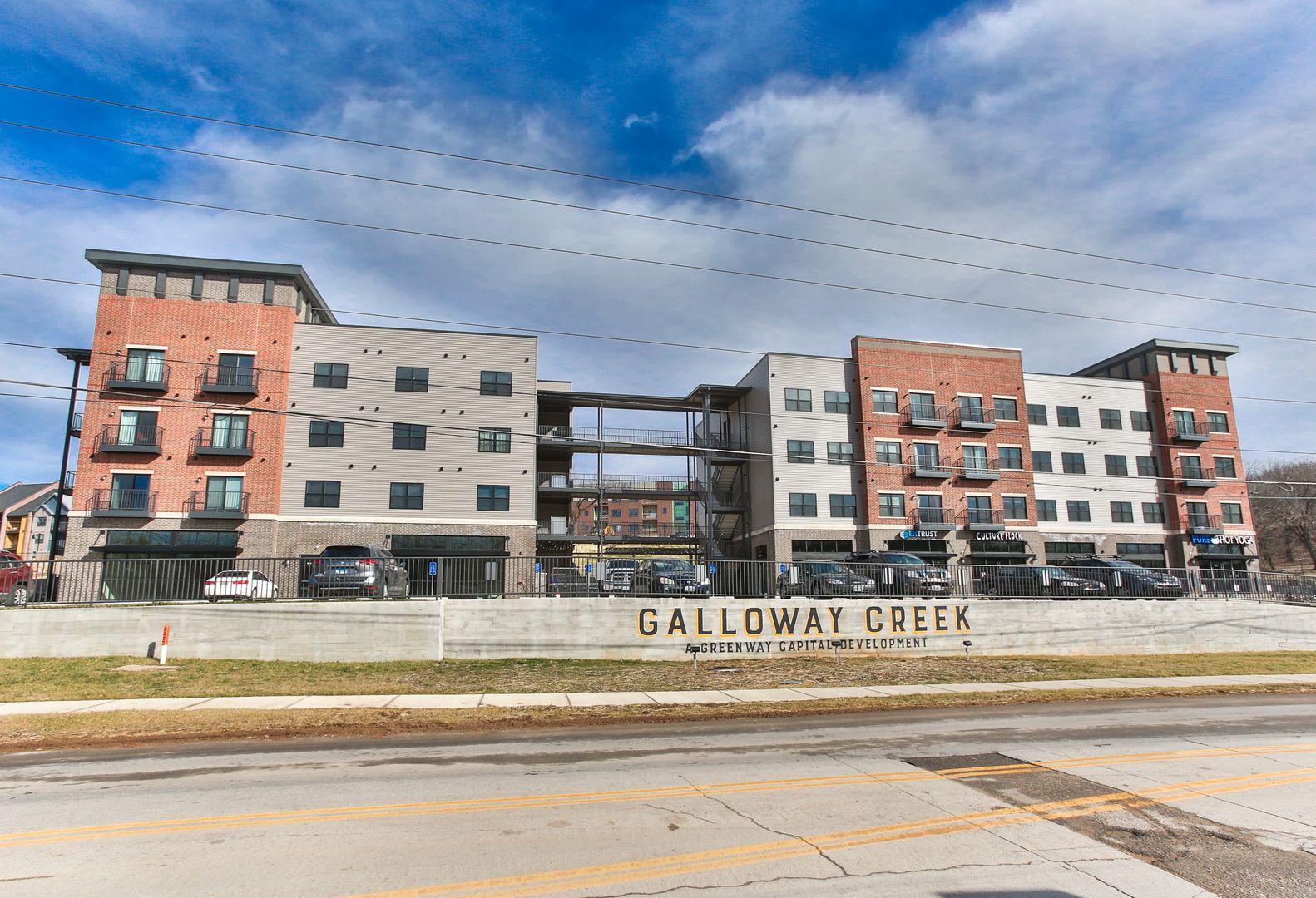 Springfield Apartment: 3938 S Lone Pine Ave