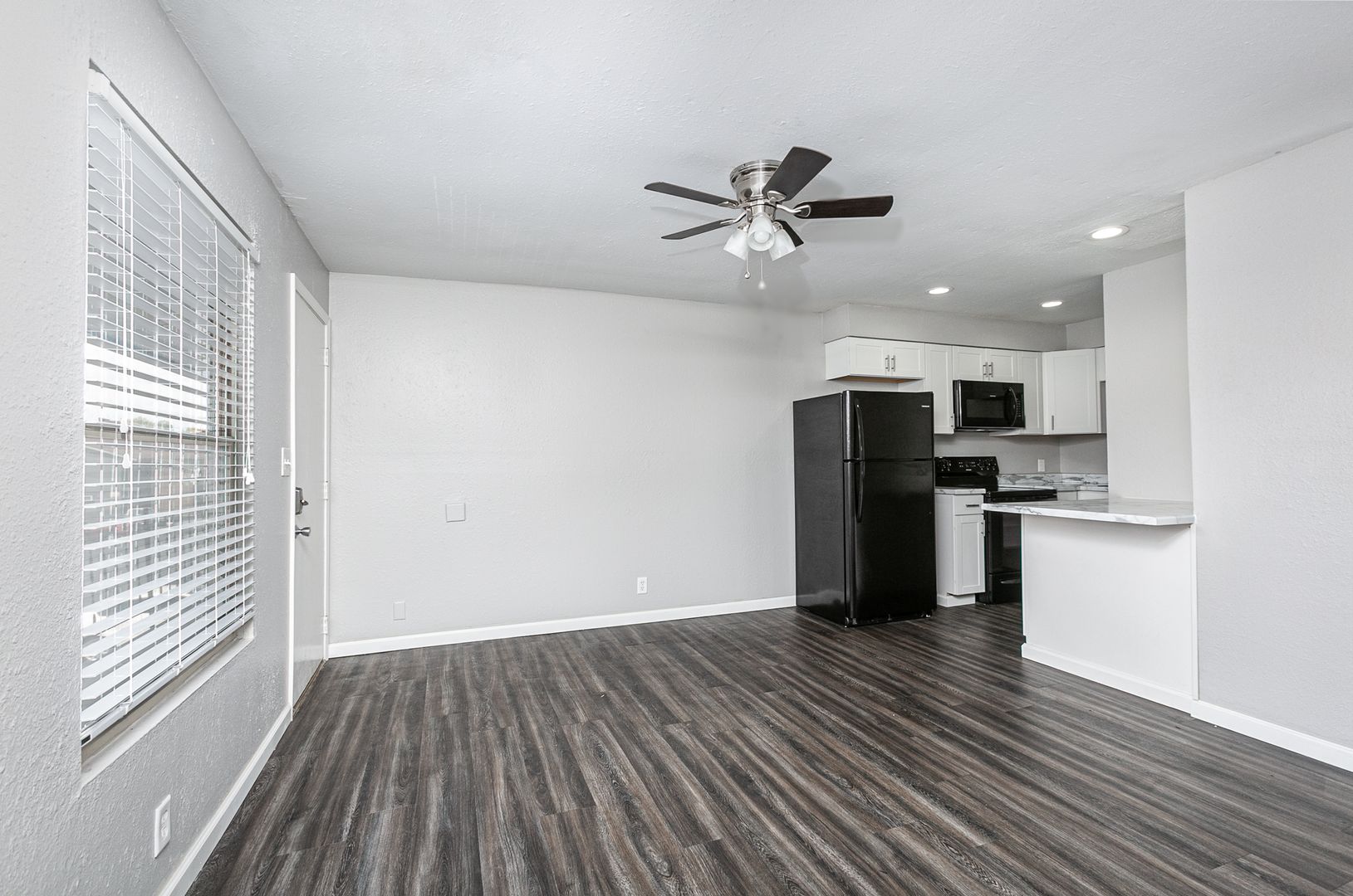 Springfield Apartment: 2120 S Ingram Mill Rd