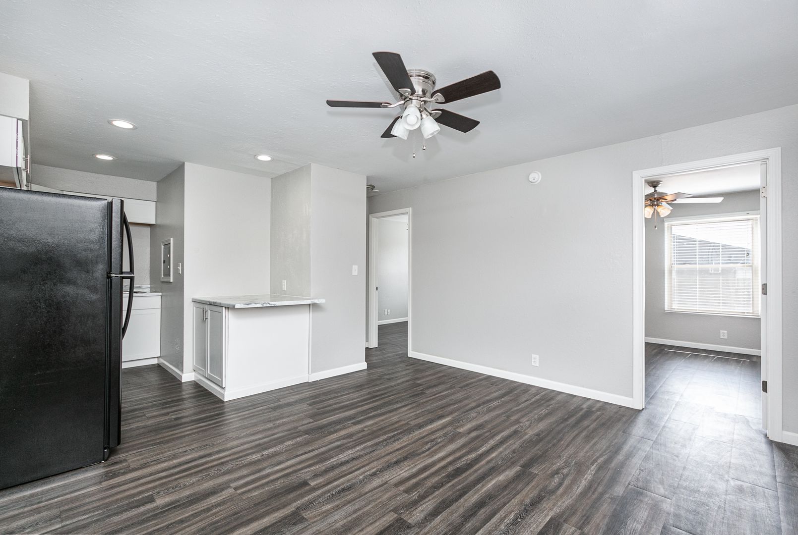 Springfield Apartment: 2120 S Ingram Mill Rd