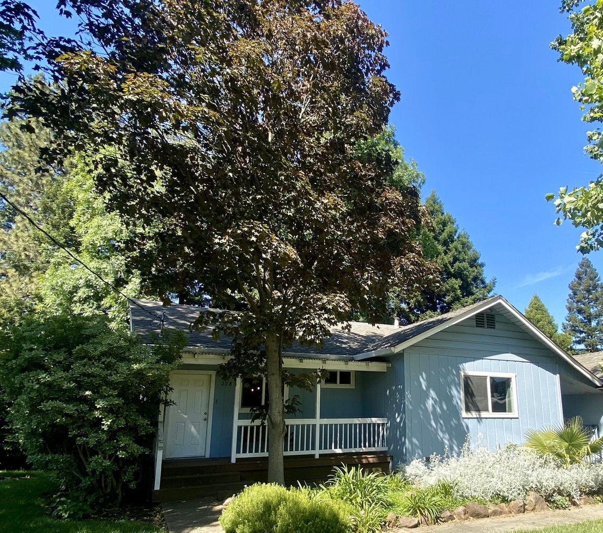 Chico House: 298 E. 9th Ave