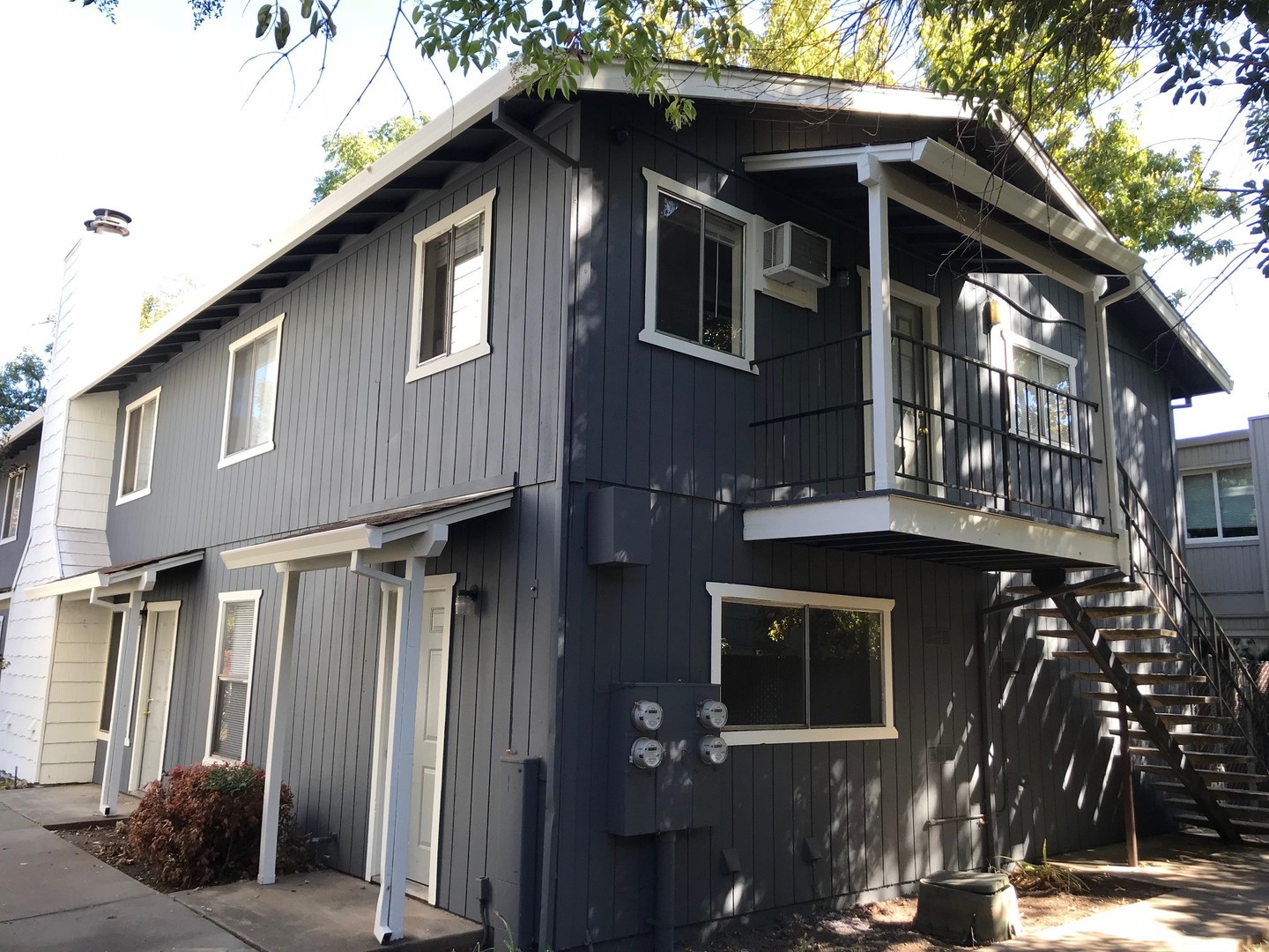 Chico Apartment: 811 W 2nd Ave