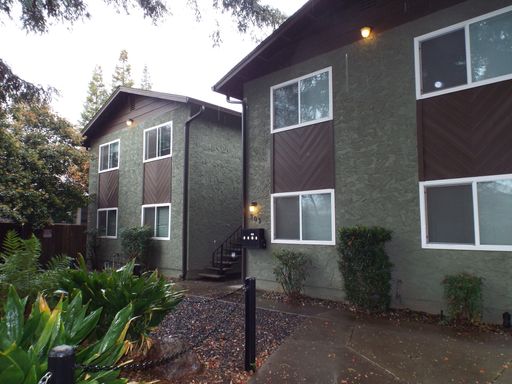 Have your OWN Space! Spacious bedroom in stylish upgraded 4-bedroom apartment!