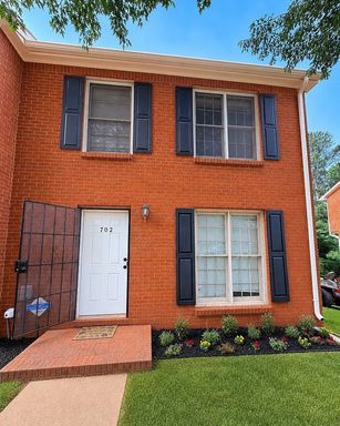 2 Bedroom Townhome – 702 Redland Drive, Jonesboro, GA 30238