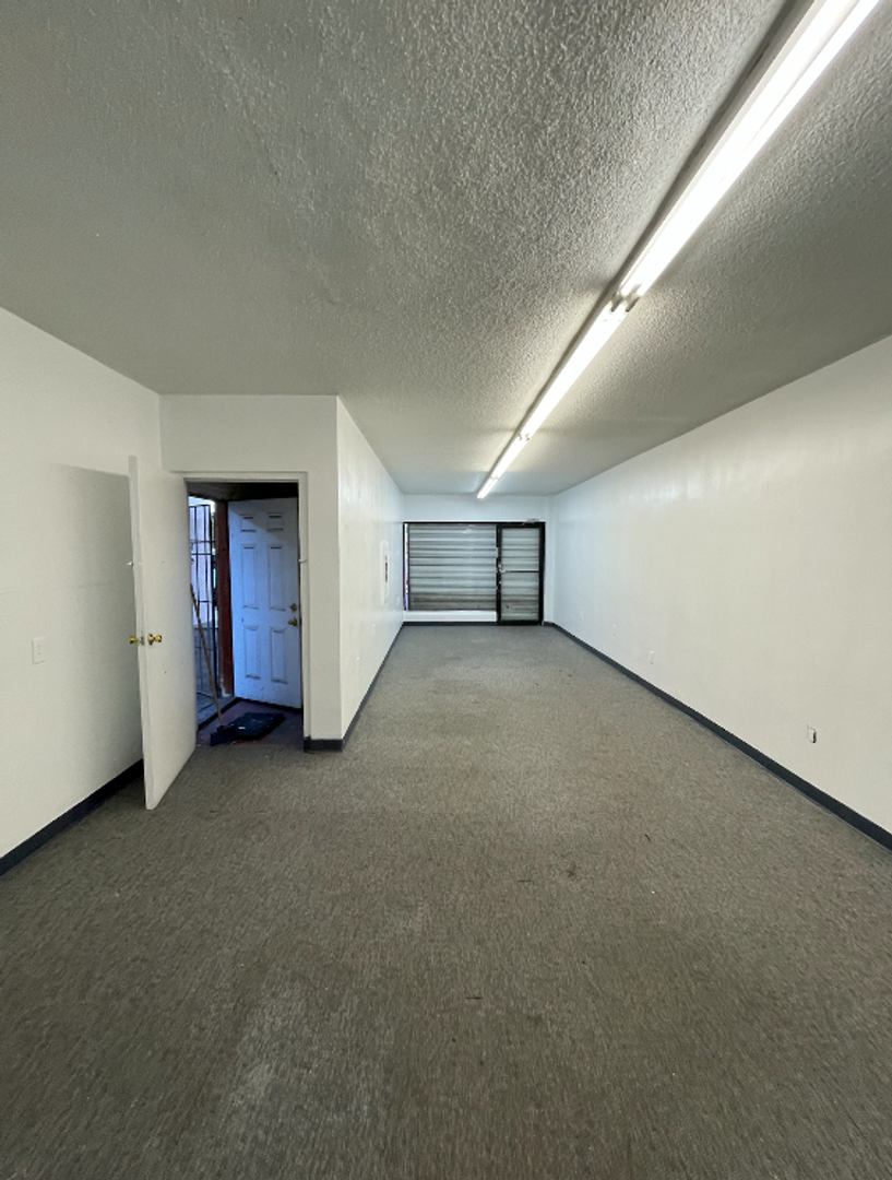 Long Beach Apartment: 2025 - 2029 E. 10th St