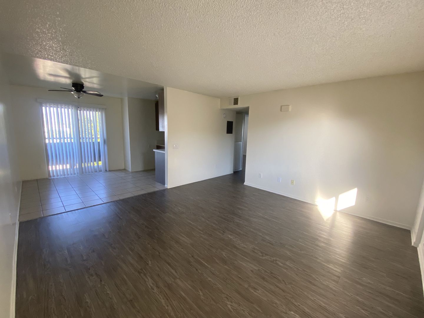 North Hollywood Apartment: 7756 Laurel Canyon Blvd