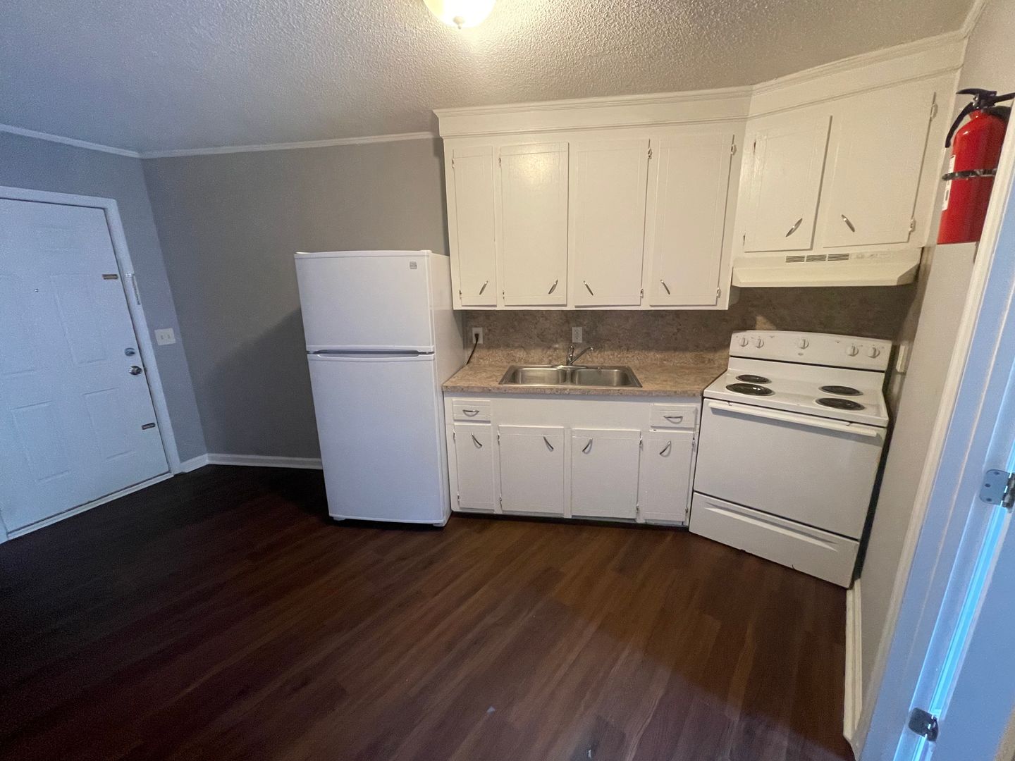 North Charleston Apartment: 1215 Mosstree Rd