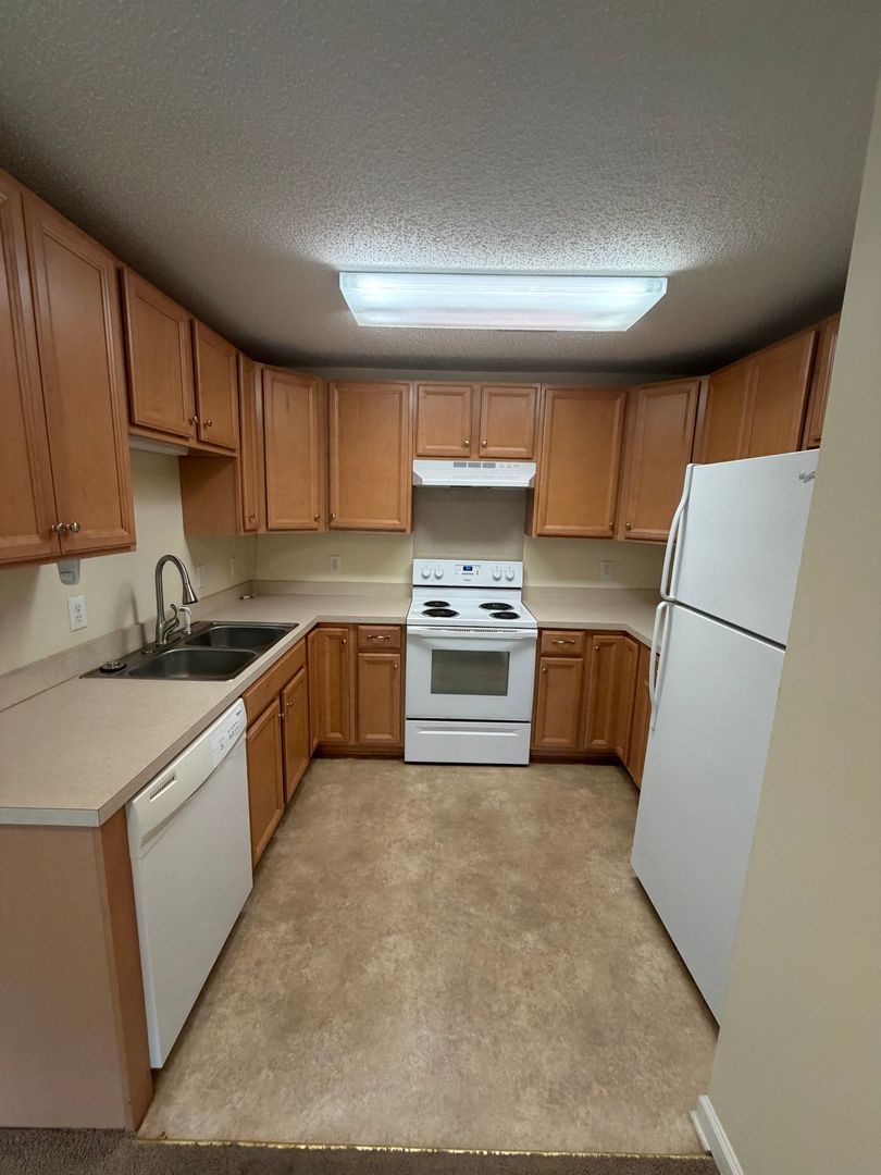 North Charleston Condo: 6280 Rolling Fork Rd