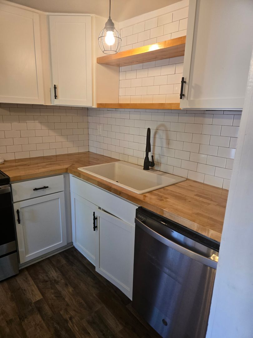 North Charleston Apartment: 1151 Bexley Dr
