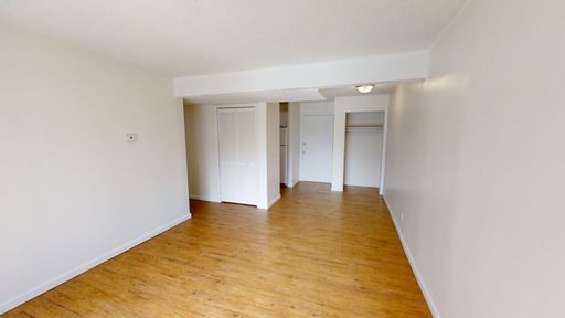 Modern 2 Bedroom Apartment! $99 Deposit! – photo 1