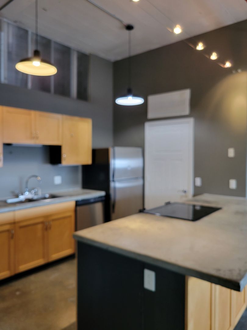 St Joseph Apartment: 1300 S. 11th Street