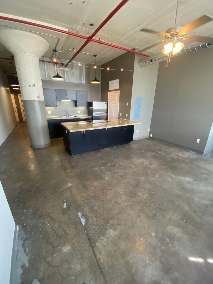 St Joseph Apartment: 1300 S. 11th Street