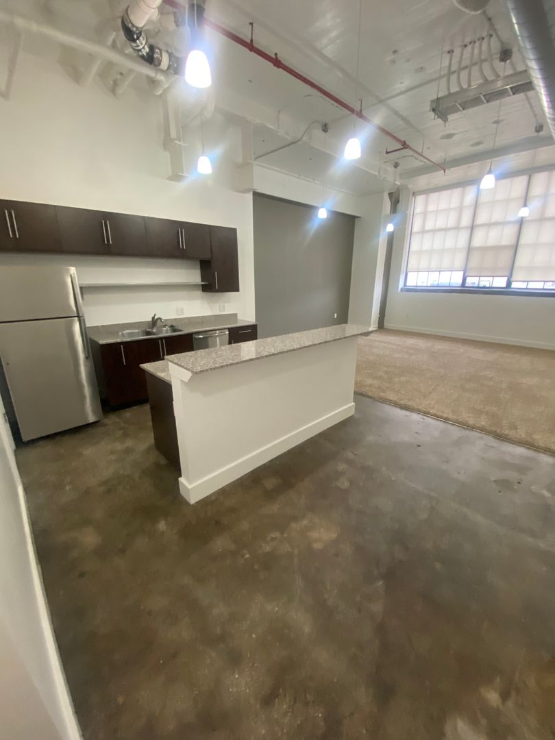 St Joseph Apartment: 1300 S. 11th Street