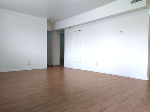 Coming Soon!! Top Floor Spacious And Convenient 2 Bedroom!!! – photo 1