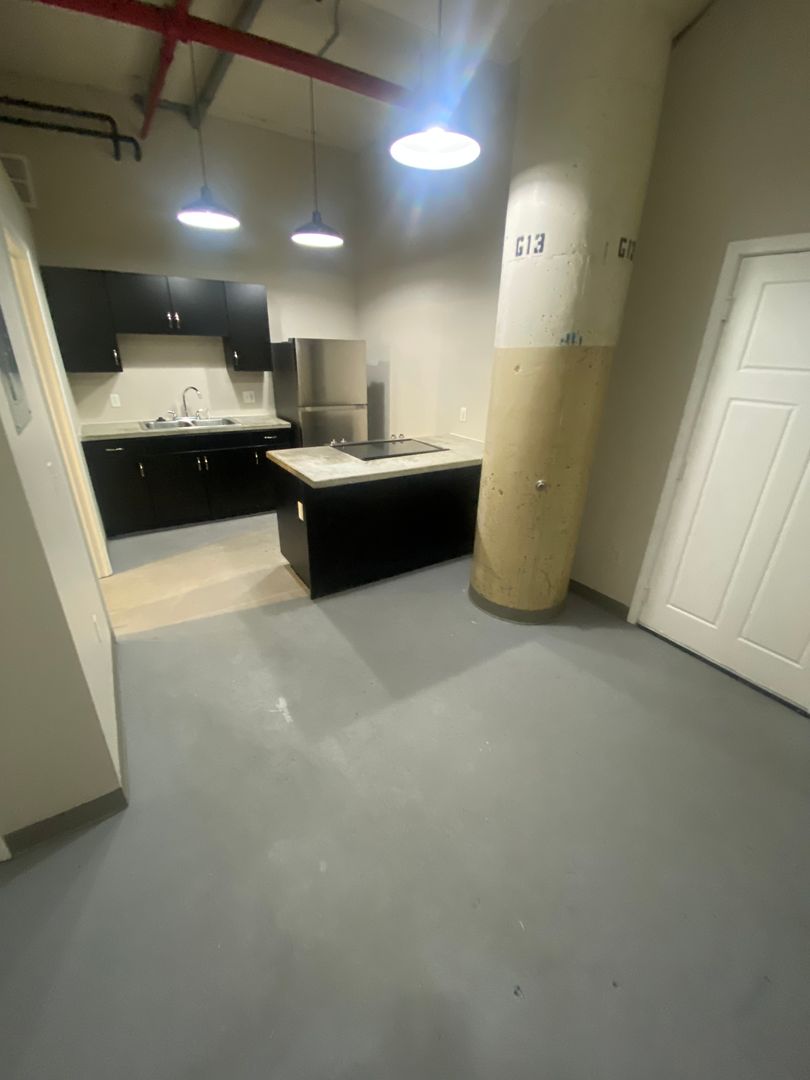 St Joseph Apartment: 1300 S. 11th Street