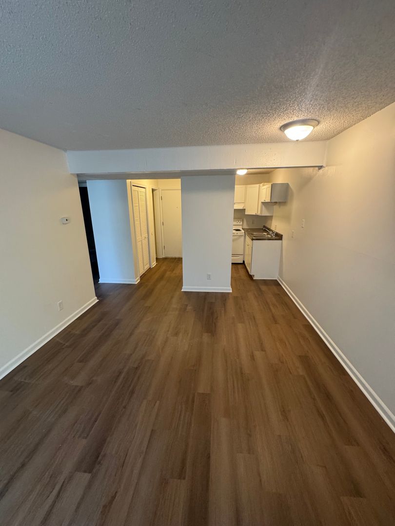 Topeka Apartment: 1111 SW Fillmore St
