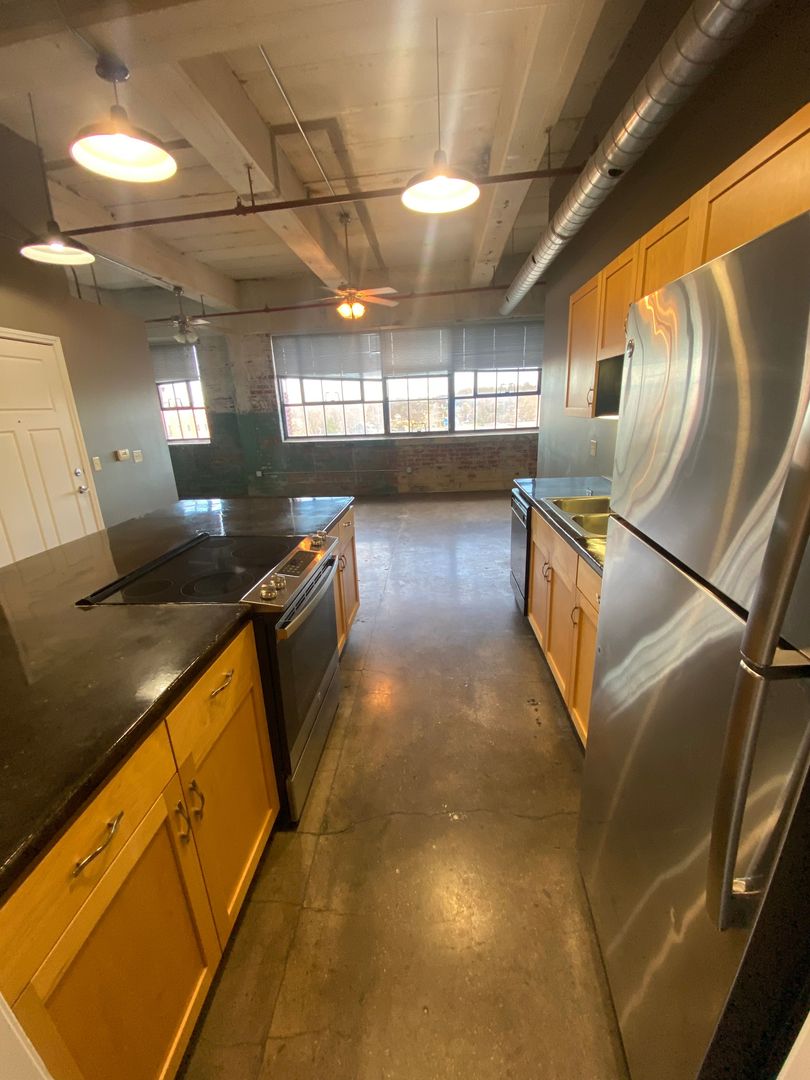 St Joseph Apartment: 1300 S. 11th Street