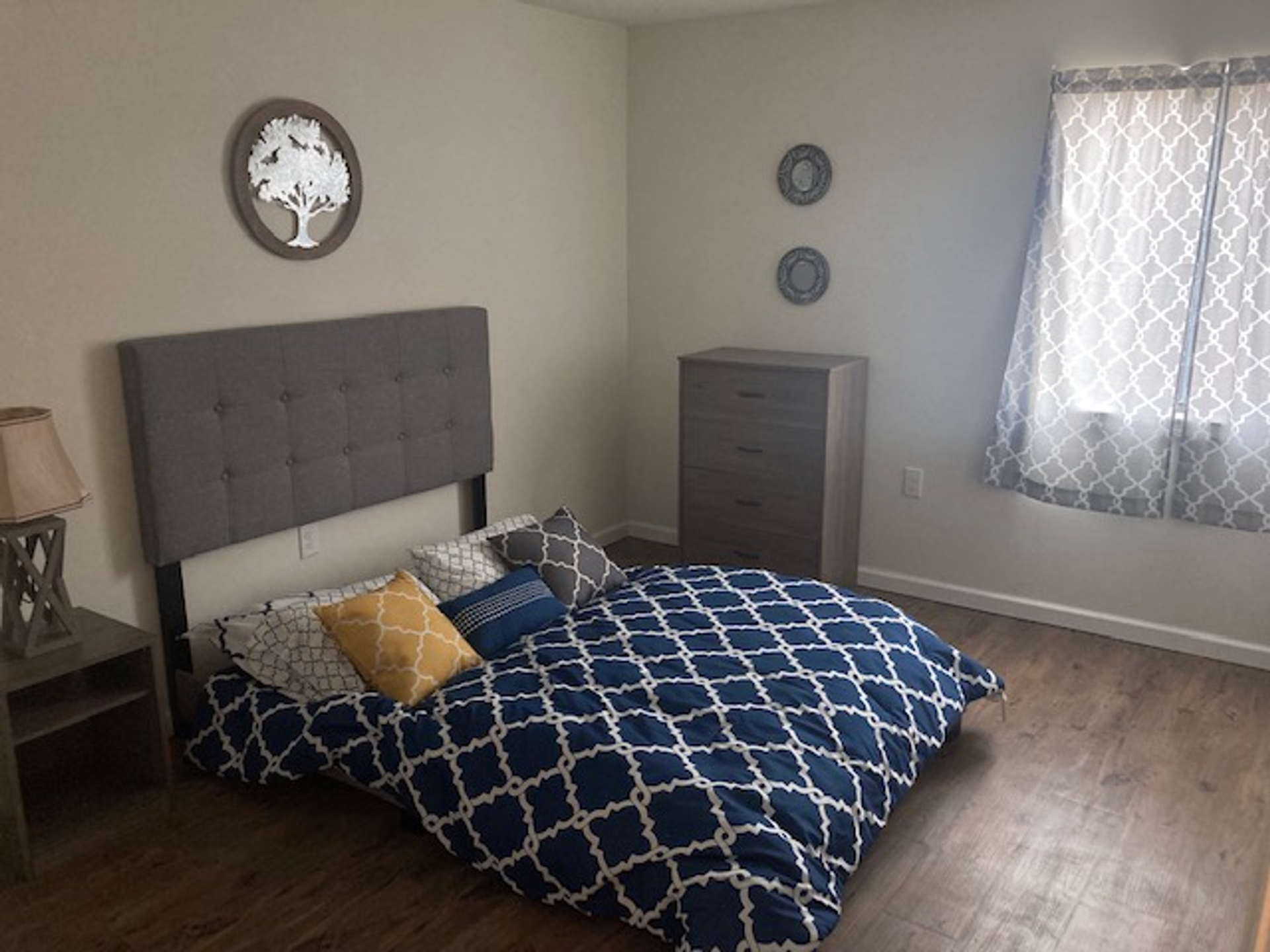 Manhattan Apartment: 1100 Garden Way