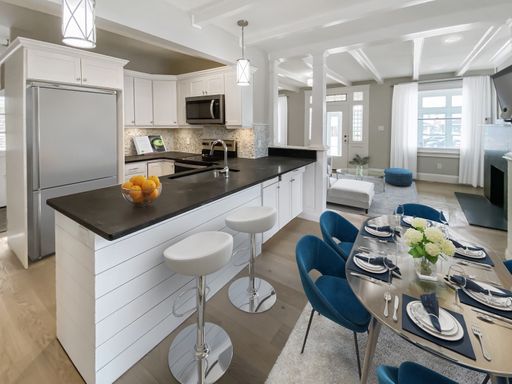 Fully Renovated 4 Bedroom/3 Bathroom in Conshohocken! – photo 1