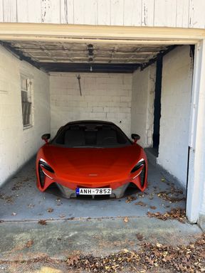 1 Car Garage For Rent in Berwyn - Available Now!