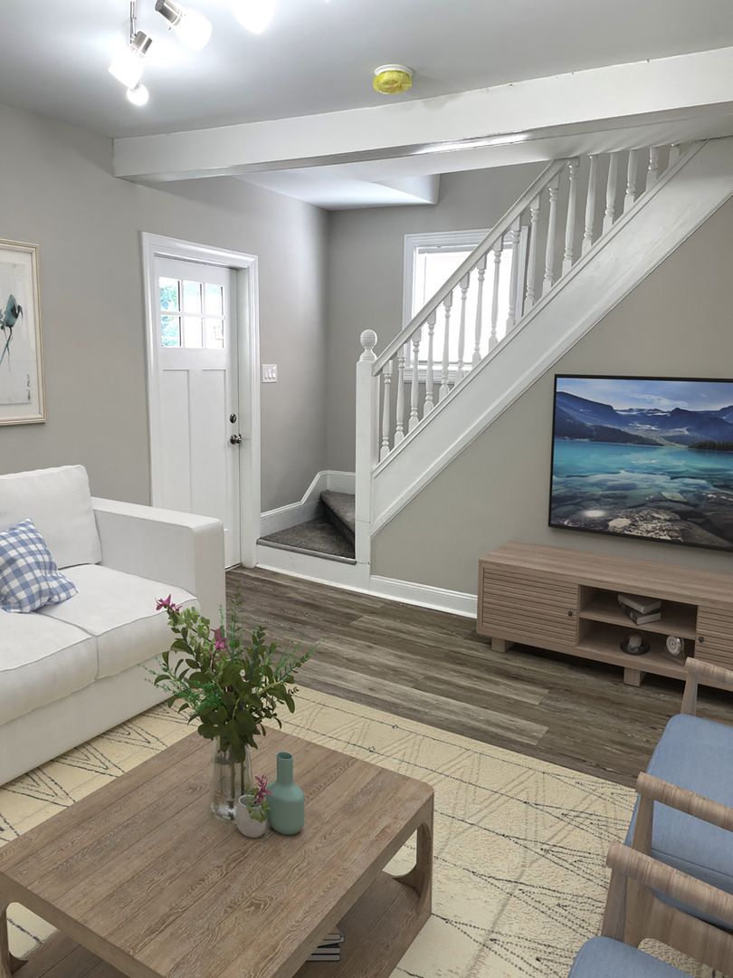 Pennlyn House: 1082 Trewellyn Ave