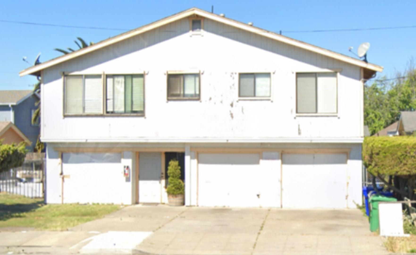 Richmond Apartment: 709 10th St