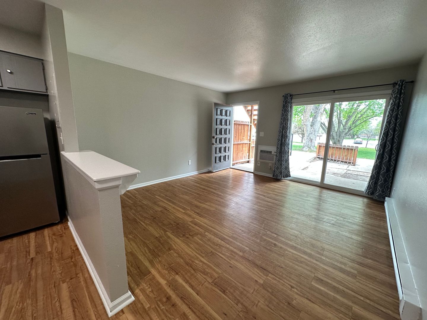 Windsor Apartment: 808 7th St