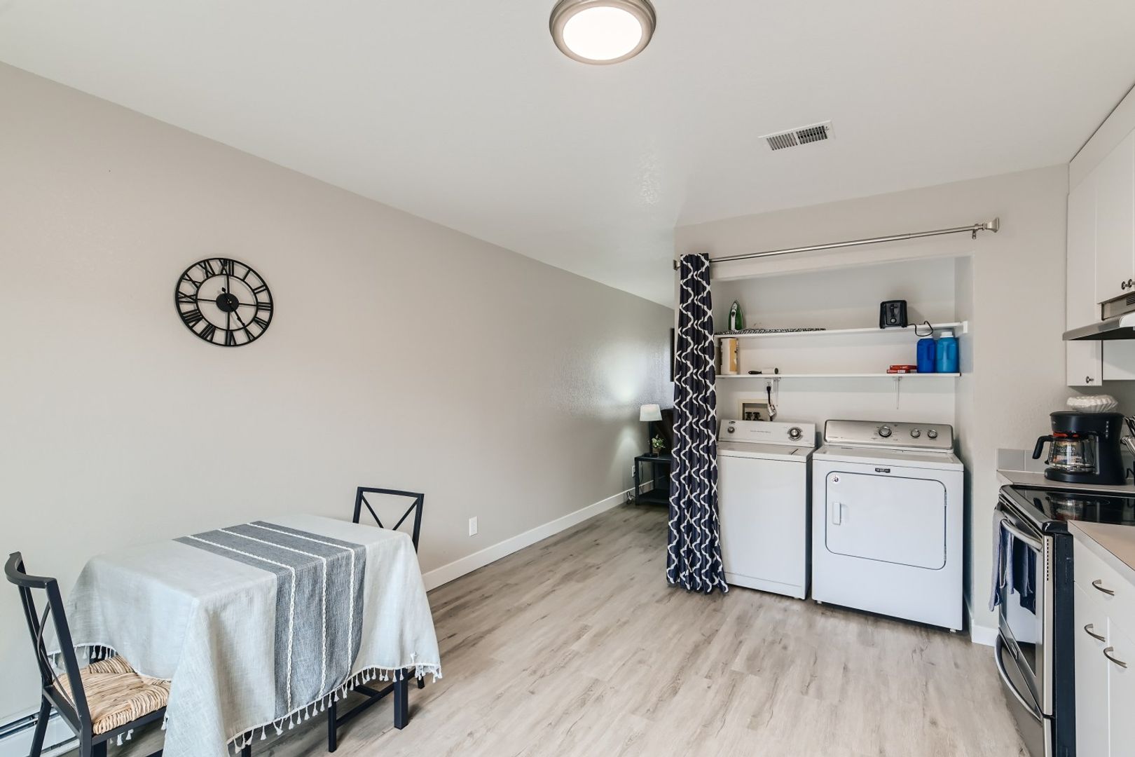 Greeley Apartment: 2550 9th Avenue