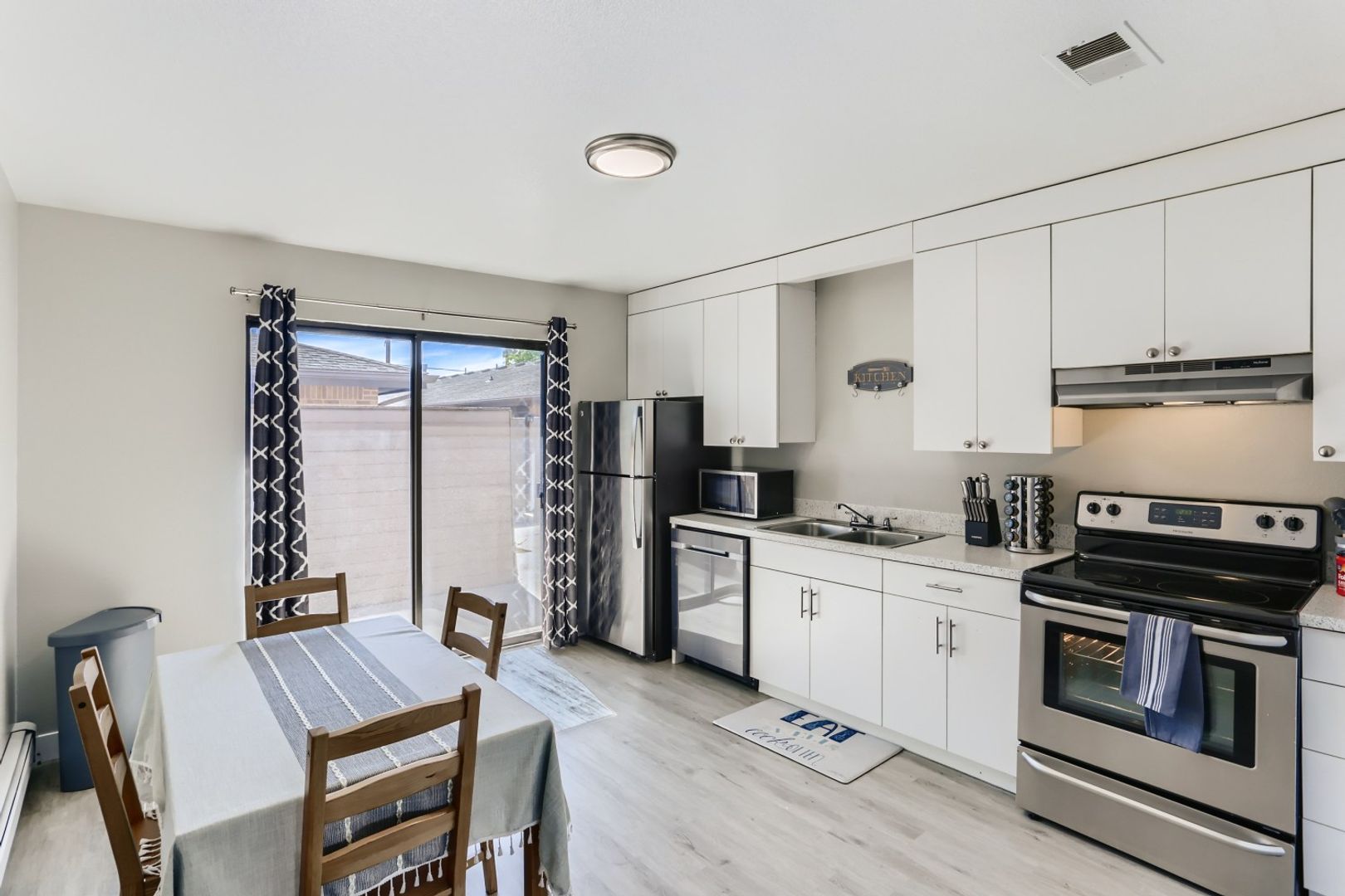 Greeley Apartment: 2550 9th Avenue