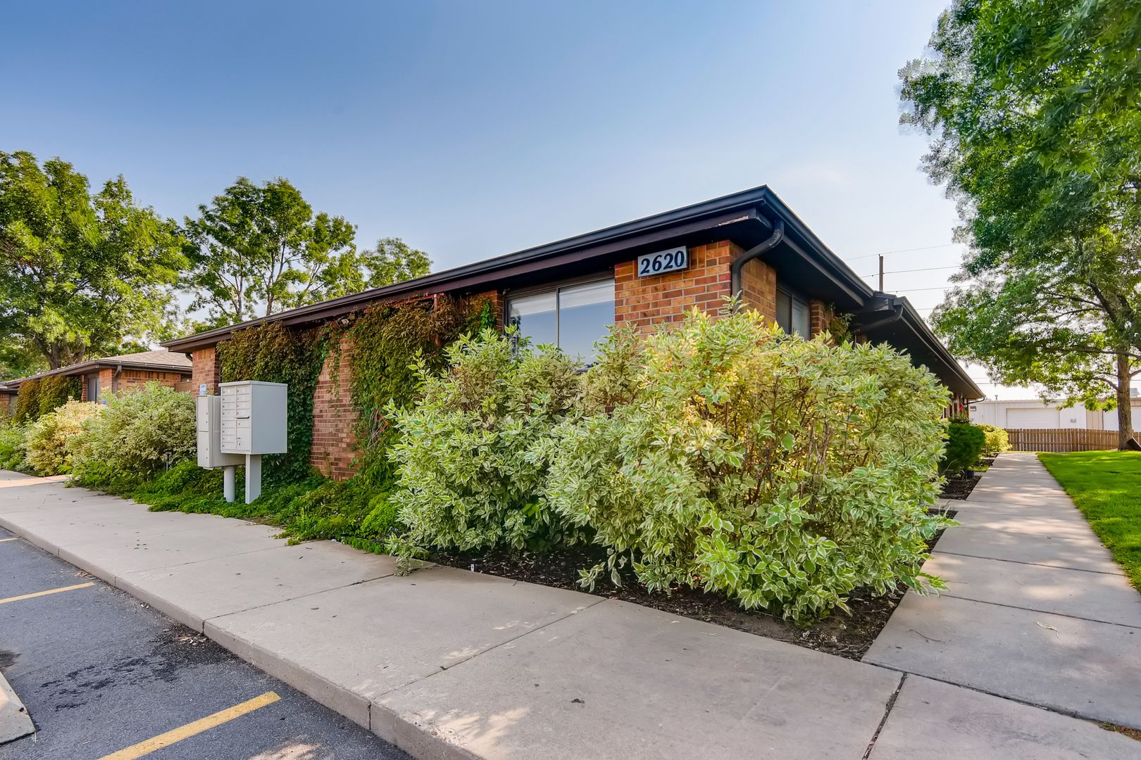 Greeley Apartment: 2550 9th Avenue