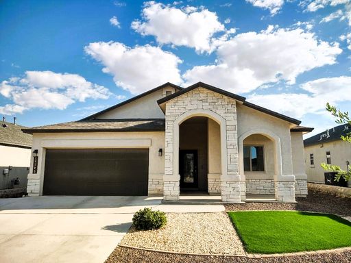 Fabulous Single Level Eastside Home With Refrigerated Air Located In Quiet Neighborhood – photo 1