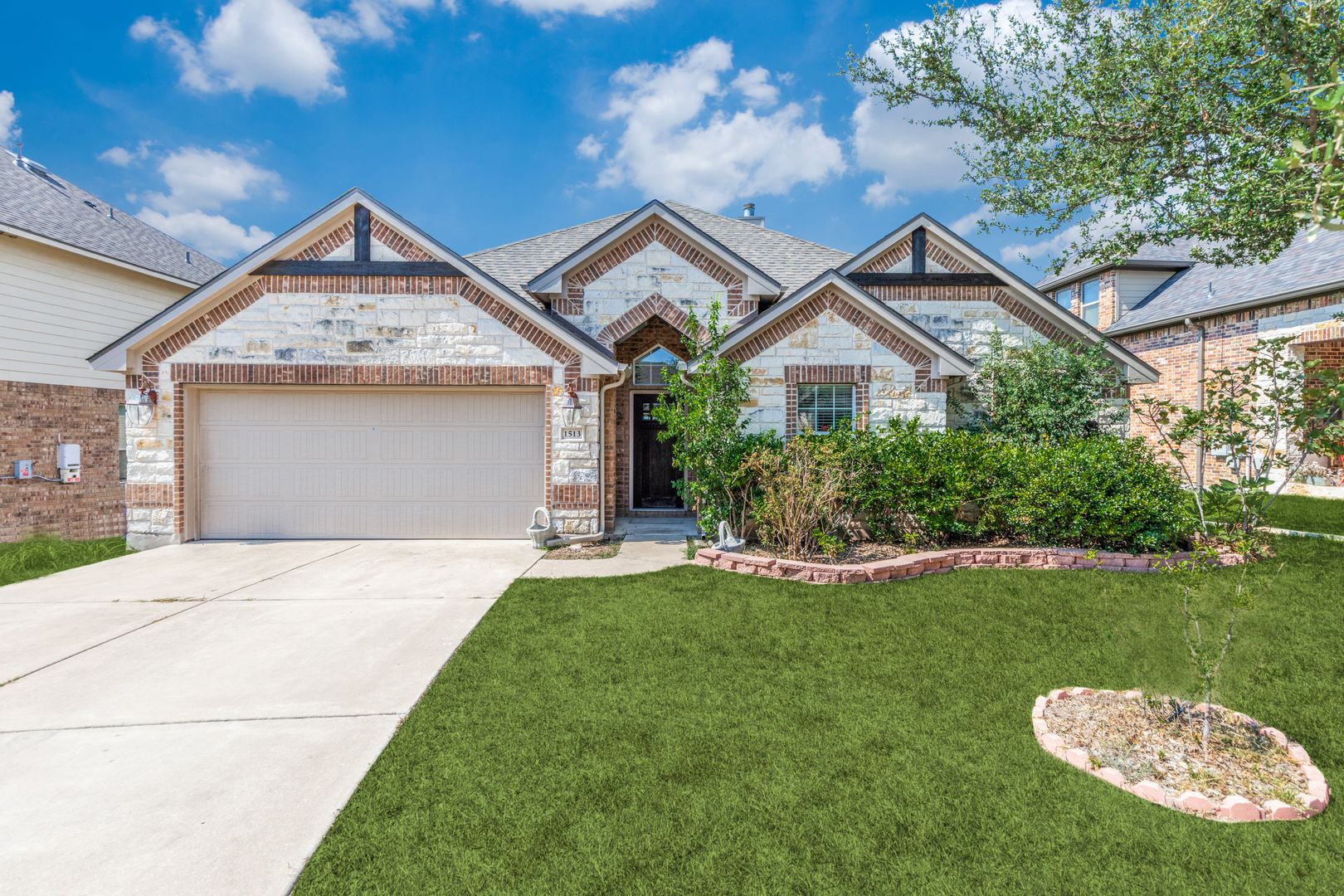 Cedar Park House: 1513 Rimstone Drive