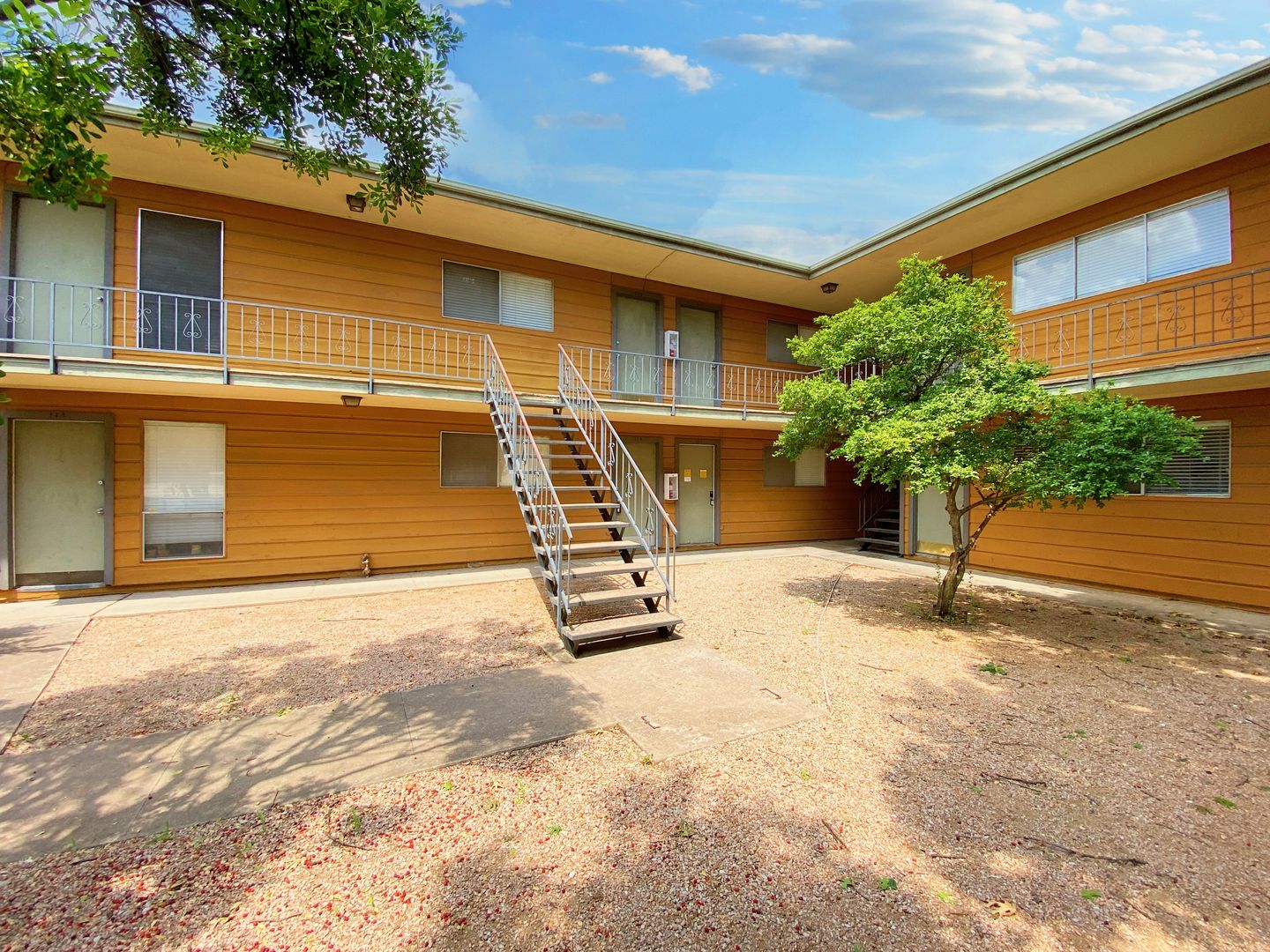 Austin Apartment: 2800 Swisher St