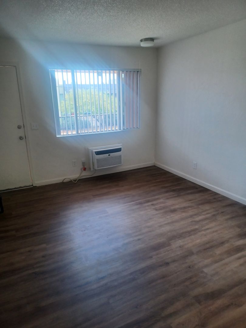 Tucson Apartment: 3355 E Ft. Lowell Rd