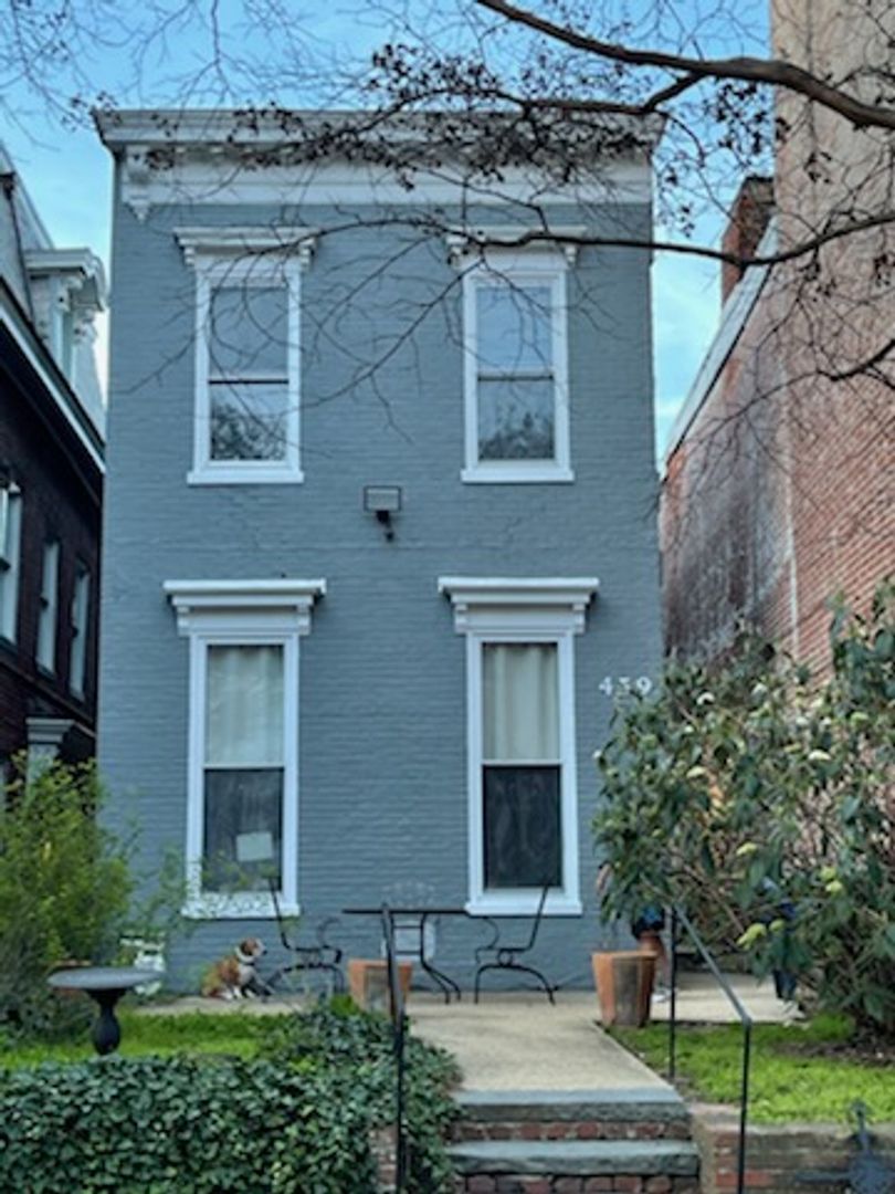 Washington Apartment: 459 M St NW