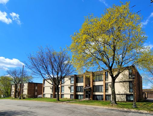 Awesome One Bedrooms Available in Charming Saint Anthony Park Neighborhood – photo 1