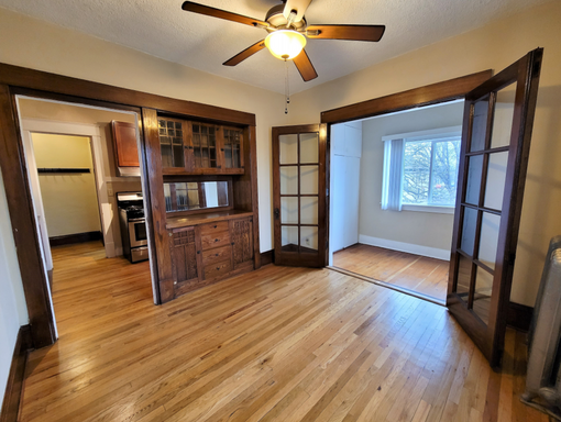 *Ask About Our Move in Special* Beautiful Historic 2-Bedroom with Modern Conveniences. Just half a block from the Green Line and easy access to Midway Neighborhood! – photo 1