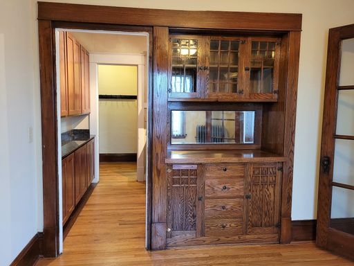 *Ask About Our Move in Special* Beautiful Historic 2-Bedroom with Modern Conveniences. Just half a block from the Green Line and easy access to Midway Neighborhood! – photo 1