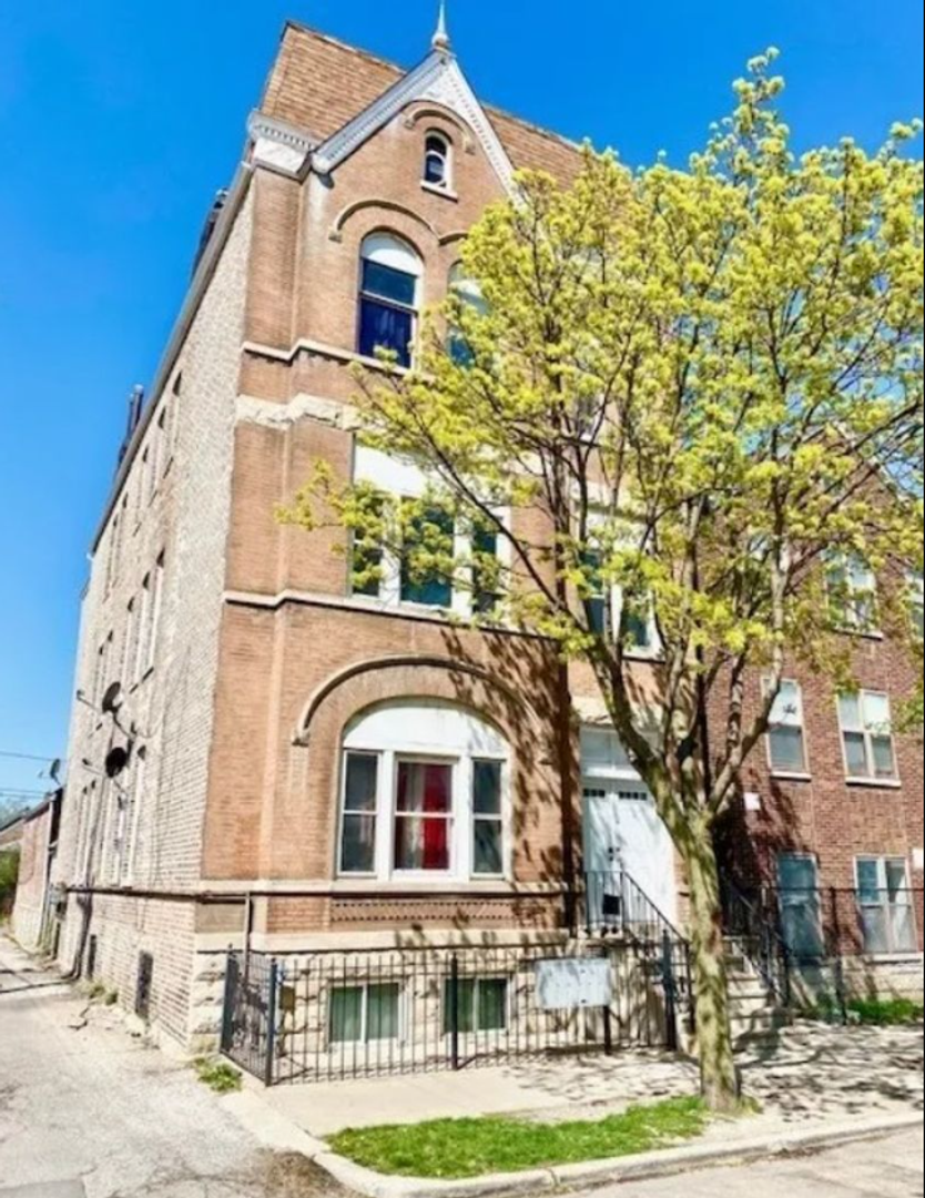 Chicago Apartment: 2244 S. Spaulding Avenue