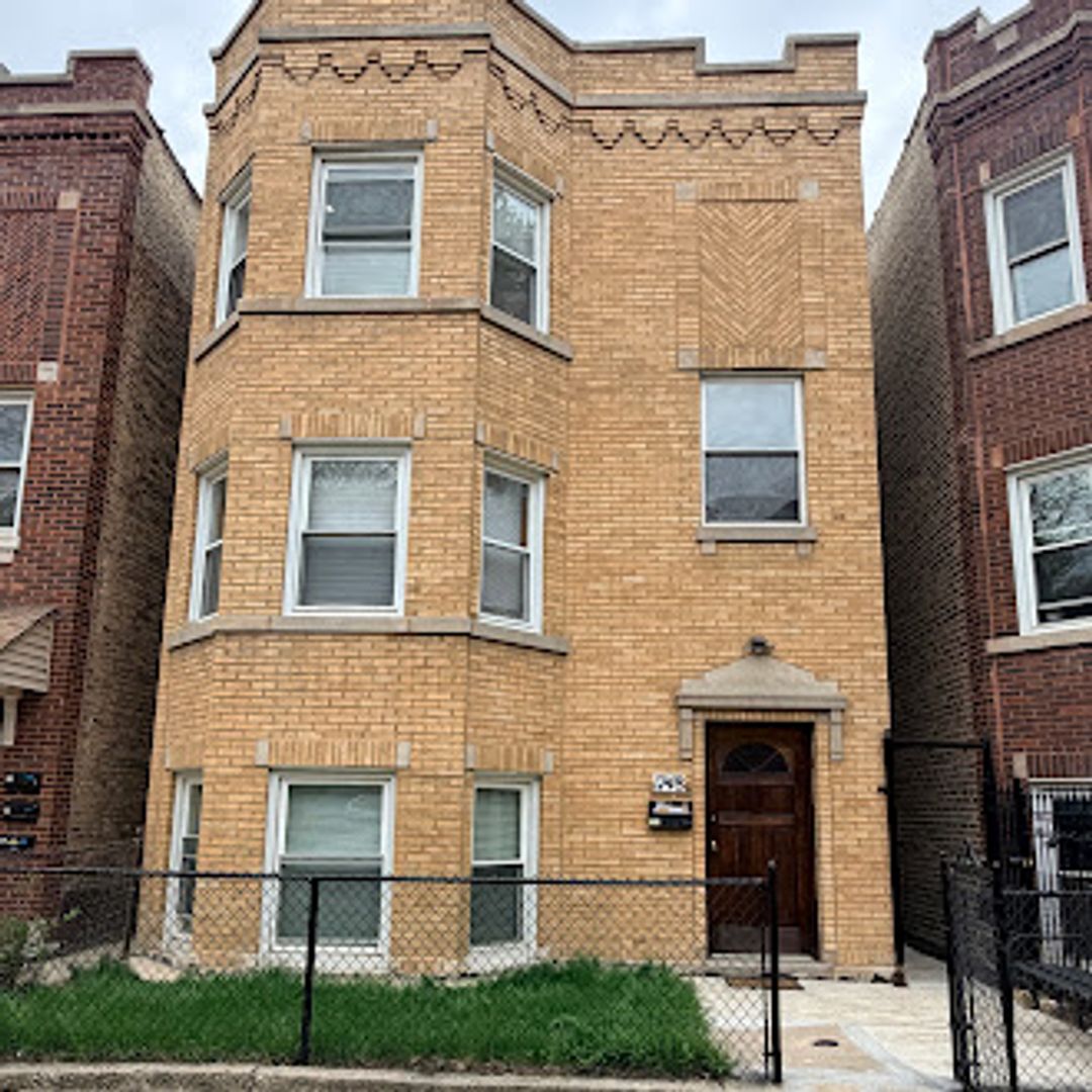 Chicago Apartment: 1748 N Keystone Ave,