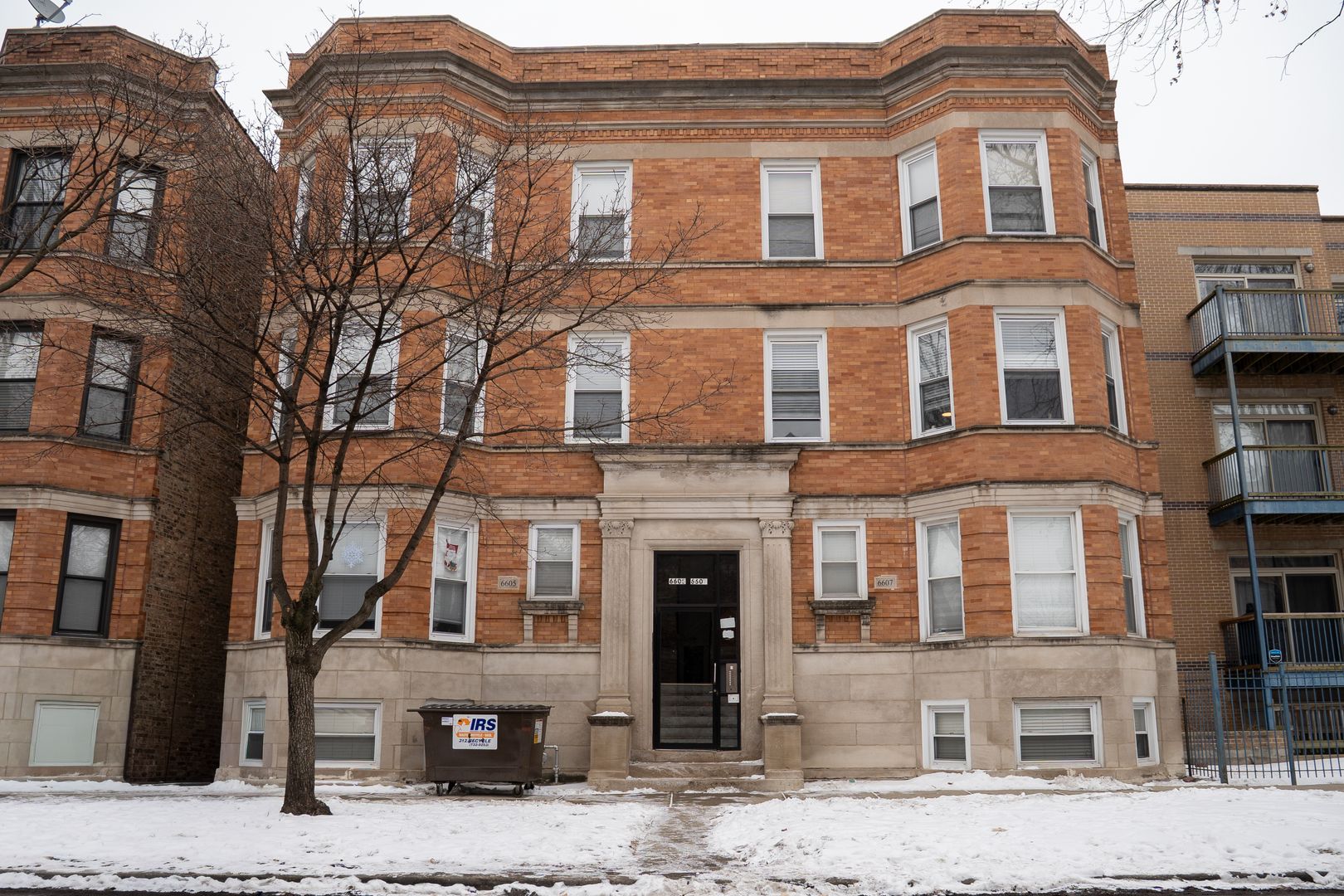 Chicago Apartment: 6605-07 S Kimbark Ave
