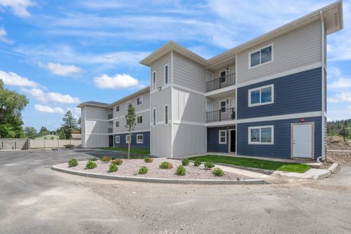 New McKinnon Flats Complex 2 Bedroom 2 Full Bathroom 868 Sq/Ft Patio & Deck w/1 Month Free – photo 1