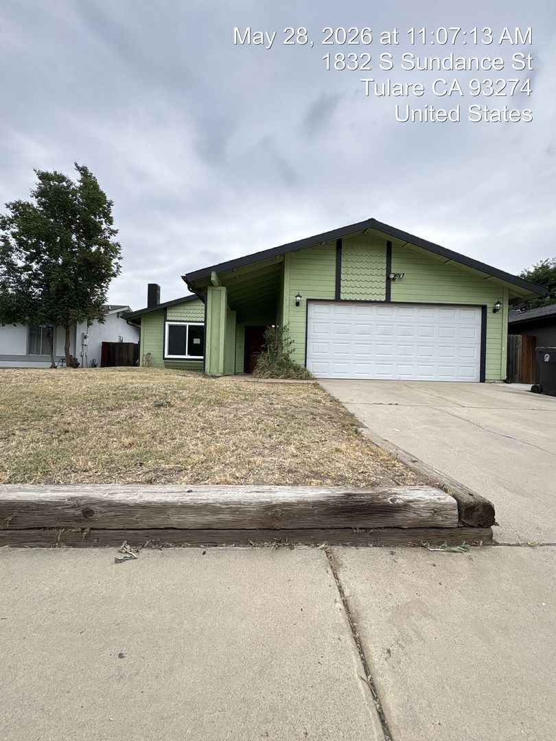 Tulare House: 1840 S Sundance St